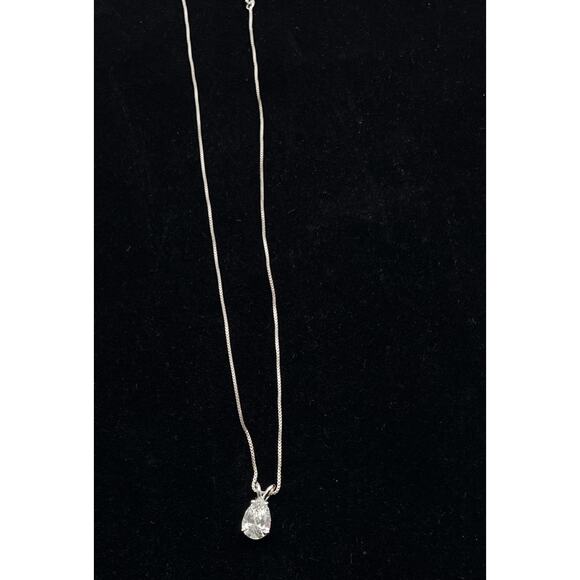 14kt White Gold 2 Carat Pear Lab Diamond Color Grade G-H Clarity Grade SI1-S12 - Picture 8 of 16